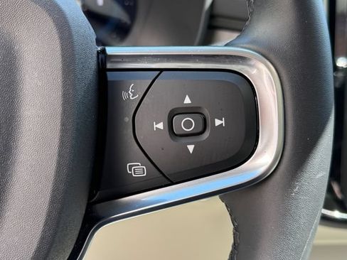 Certified 2025 Volvo XC40 B5 Ultra w/ Protection Package Premier AWD/4WD image 26