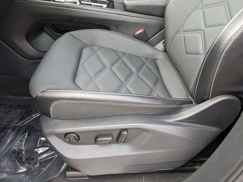 Certified 2025 Volkswagen Atlas SE AWD/4WD image 22