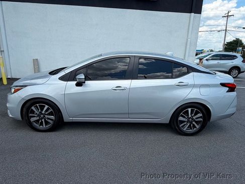 Used 2020 Nissan Versa SV FWD image 8