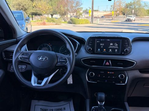 Used 2019 Hyundai Santa Fe SE FWD image 22