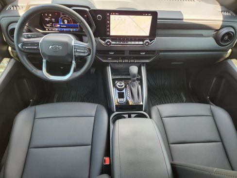 Used 2025 Chevrolet Colorado Trail Boss AWD/4WD image 8
