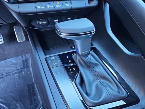 New 2026 Hyundai Elantra Sport FWD image 21
