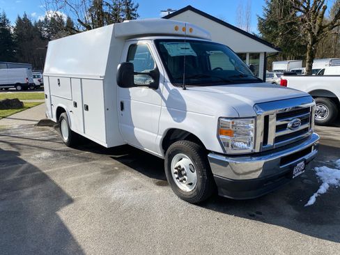 New 2025 Ford E-350 and Econoline 350 Super Duty w/ Power Equipment Group image 3