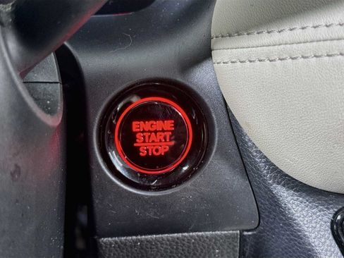 Used 2023 Honda HR-V LX image 23