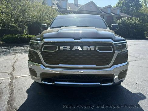 Used 2025 RAM 1500 Big Horn AWD/4WD image 3