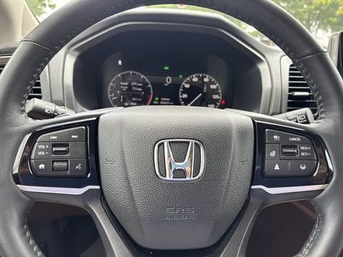 Used 2025 Honda Odyssey Elite image 33