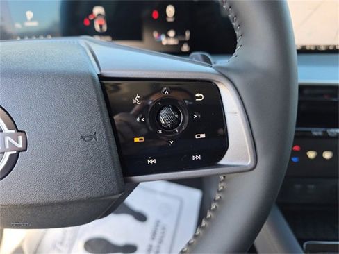 New 2025 Nissan Murano SL image 44