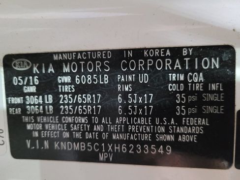 Used 2017 Kia Sedona LX w/ LX Essentials Premium Package FWD image 33