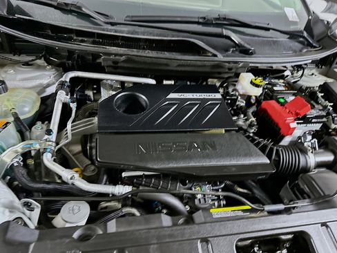 Used 2022 Nissan Rogue SV image 31