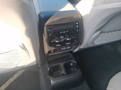 Used 2022 Jeep Grand Cherokee L Overland AWD/4WD image 19