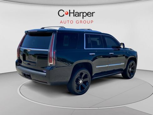 Used 2019 Cadillac Escalade Premium Luxury AWD/4WD image 3