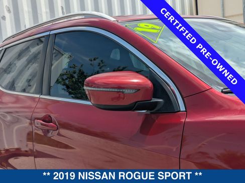 Used 2019 Nissan Rogue Sport SV FWD image 11