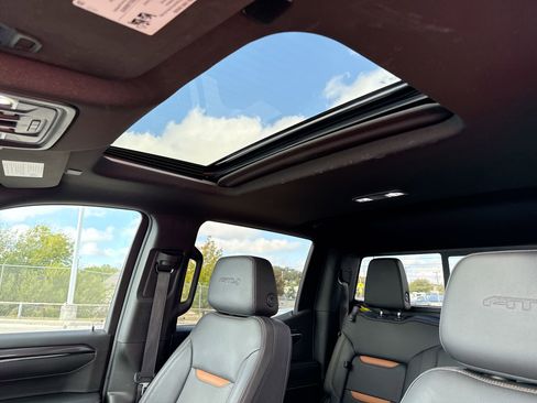 Used 2024 GMC Sierra 1500 AT4 w/ Technology Package image 16