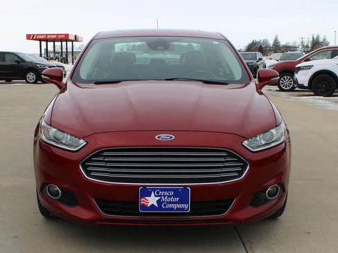 Used 2014 Ford Fusion Titanium image 2
