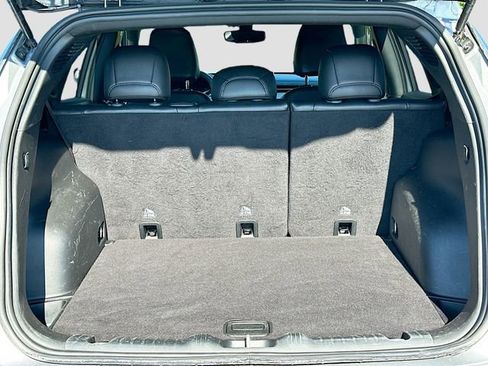 Used 2023 Jeep Compass Latitude image 24