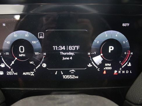 Used 2025 GMC Yukon XL Denali AWD/4WD image 22