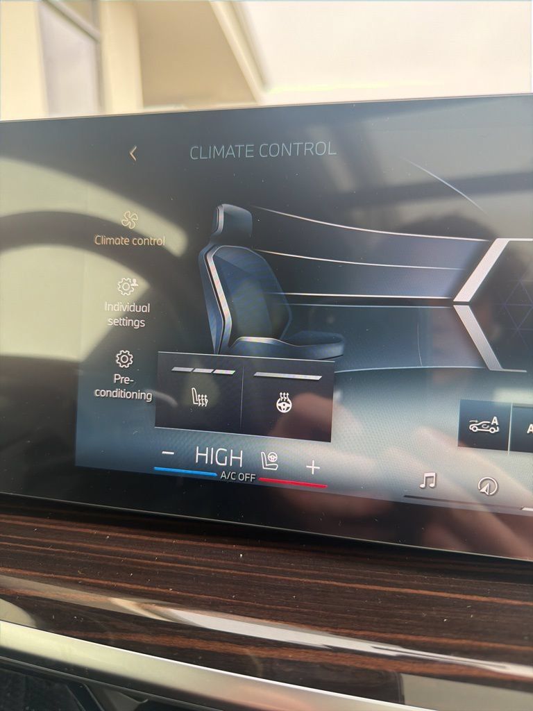 New 2026 BMW X5 xDrive50e AWD/4WD image 38