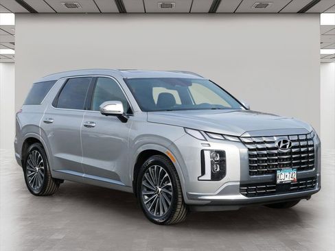 Used 2023 Hyundai Palisade Calligraphy w/ Cargo Package image 1