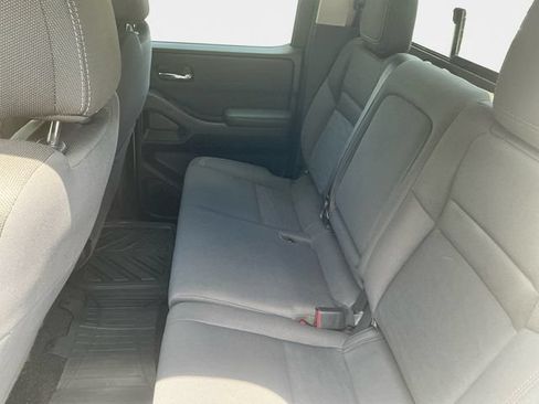 Used 2023 Nissan Frontier SV w/ SV Convenience Package AWD/4WD image 15