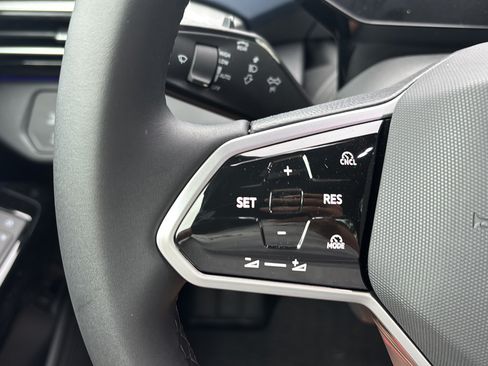 New 2026 Volkswagen ID.4 Pro S Plus AWD/4WD image 23