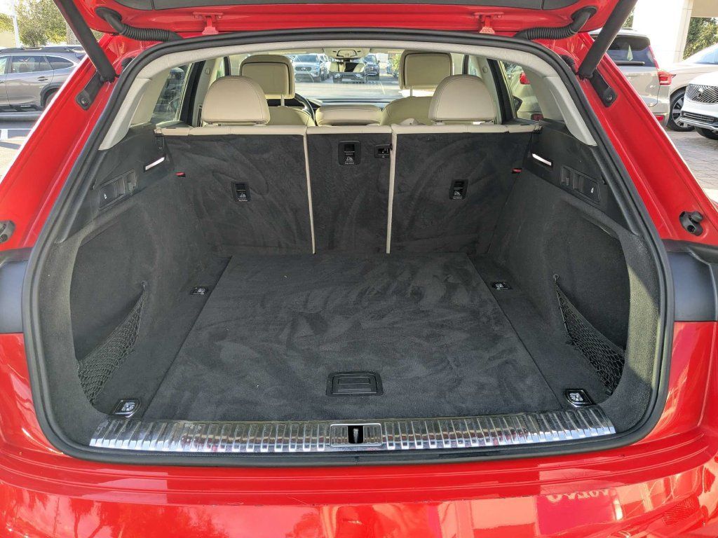 Used 2019 Audi e-tron Premium Plus AWD/4WD image 17