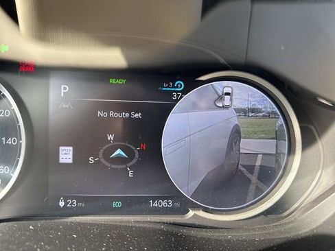 Used 2024 Genesis Electrified GV70 Advanced image 37