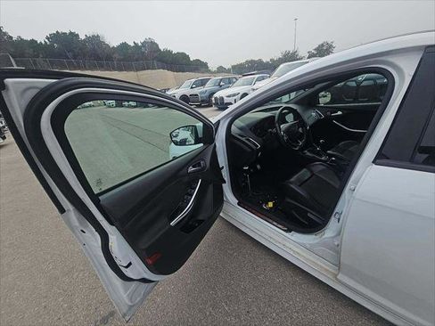 Used 2018 Ford Focus ST w/ Equipment Group 401A image 20