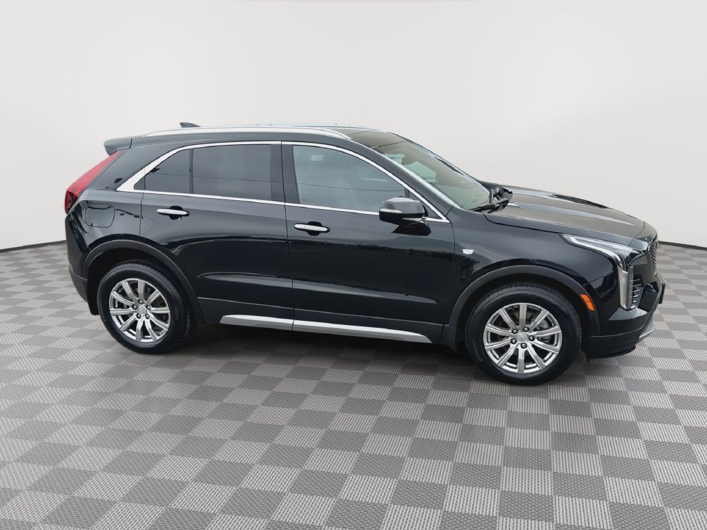 Used 2023 Cadillac XT4 Premium Luxury w/ Cold Weather Package AWD/4WD image 2
