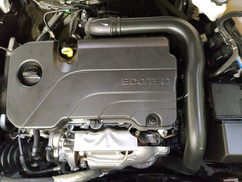 Used 2023 Chevrolet Malibu LS FWD image 30