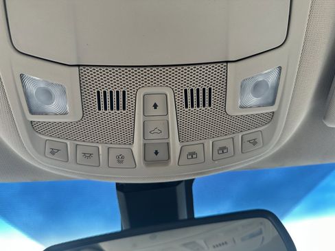 Used 2016 Lincoln MKX Reserve w/ Luxury Package FWD image 33