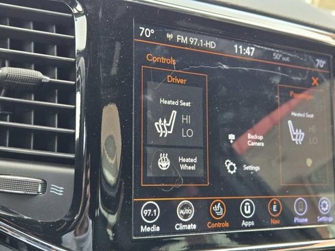 Used 2019 Jeep Grand Cherokee Limited image 29