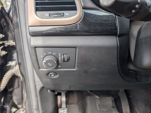 Used 2016 Jeep Grand Cherokee Laredo 75th Anniversary image 26