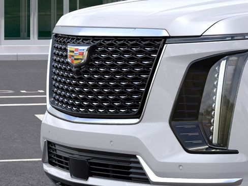 New 2025 Cadillac Escalade Premium Luxury w/ Touring Package image 13