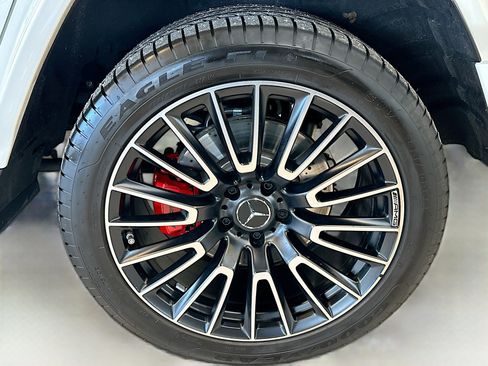 Used 2025 Mercedes-Benz G 63 AMG 4MATIC image 38