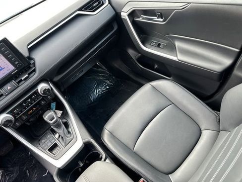 Certified 2022 Toyota RAV4 XLE Premium image 22