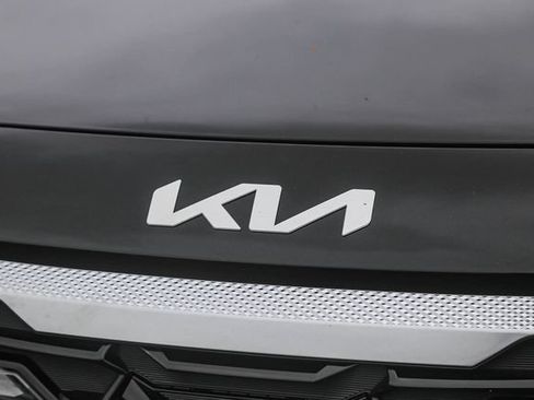 Certified 2024 Kia Seltos S FWD image 7