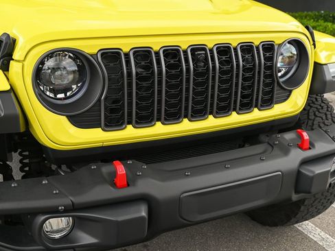 Used 2024 Jeep Wrangler Unlimited Rubicon image 42