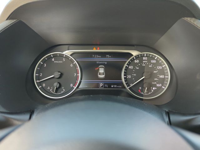 Certified 2025 Nissan Sentra SR w/ SR Premium Package FWD image 42