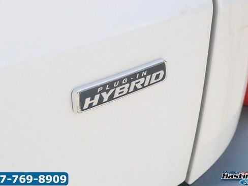 Used 2024 Ford Escape SE image 6