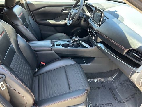 New 2026 Nissan Rogue Rock Creek image 9