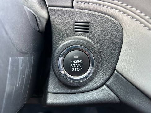 Used 2024 Subaru Outback Premium AWD/4WD image 15