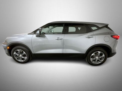Used 2025 Chevrolet Blazer LT AWD/4WD image 24
