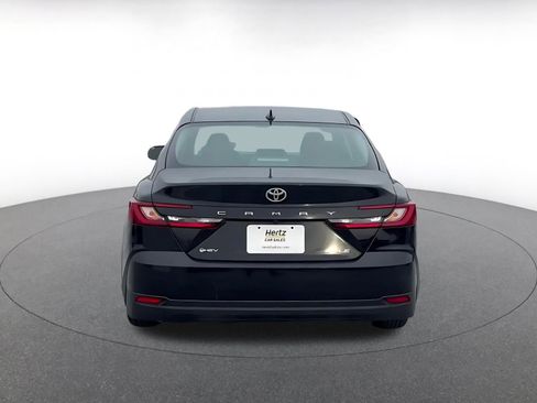 Used 2025 Toyota Camry LE image 12