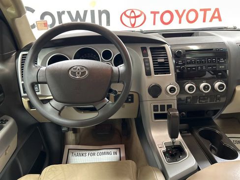 Used 2008 Toyota Sequoia SR5 RWD image 25