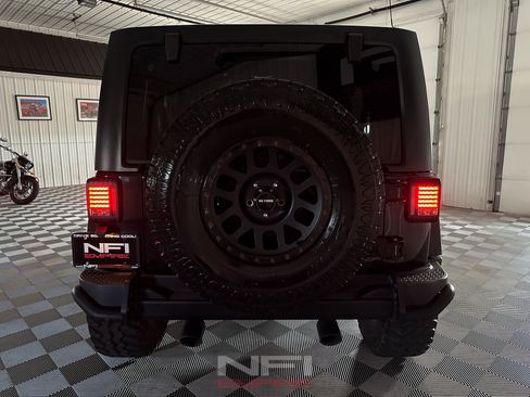 Used 2016 Jeep Wrangler Unlimited Sahara AWD/4WD image 51