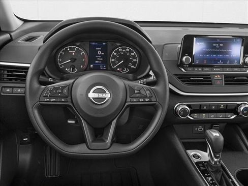 New 2025 Nissan Altima 2.5 S image 4