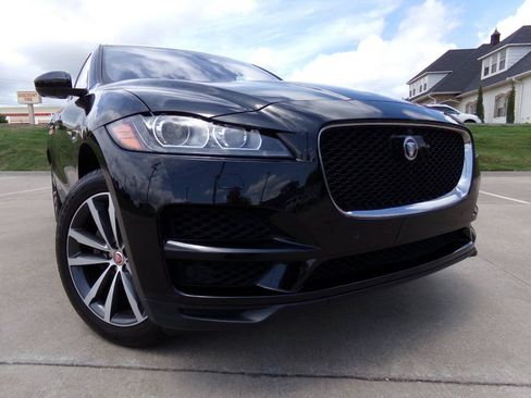 Used 2019 Jaguar F-PACE Prestige AWD/4WD image 12