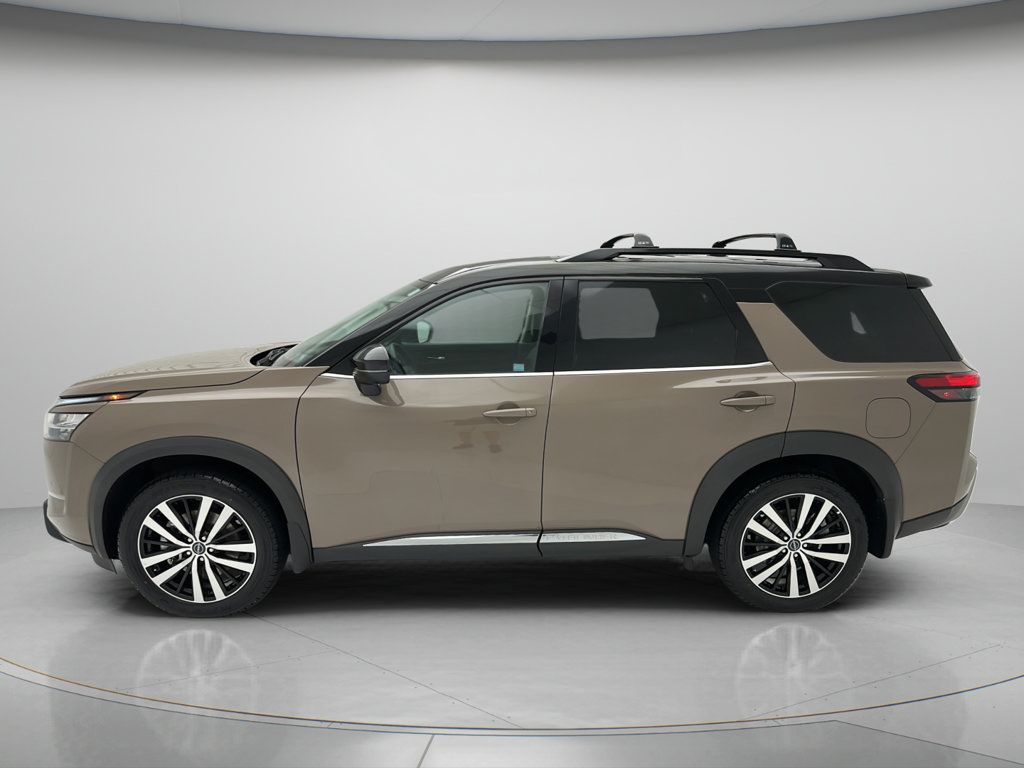 Used 2024 Nissan Pathfinder Platinum AWD/4WD image 8