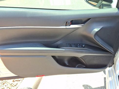 Used 2023 Toyota Camry SE w/ Convenience Package FWD image 9