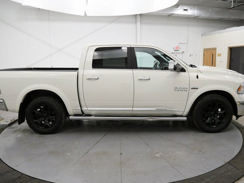 Used 2017 RAM 1500 Limited image 8